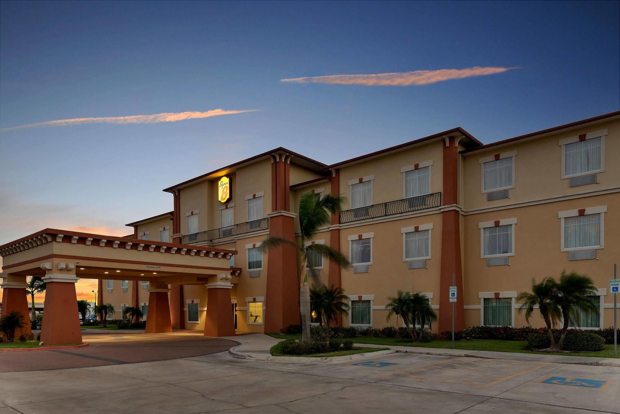 Super 8 By Wyndham Hidalgo At La Plaza Mall & Mcallen Airport Ngoại thất bức ảnh