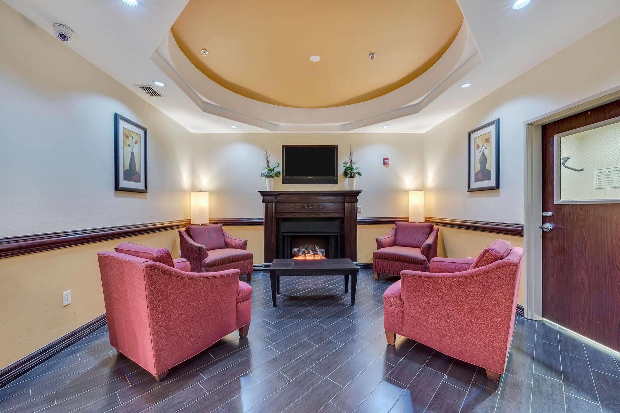 Super 8 By Wyndham Hidalgo At La Plaza Mall & Mcallen Airport Ngoại thất bức ảnh