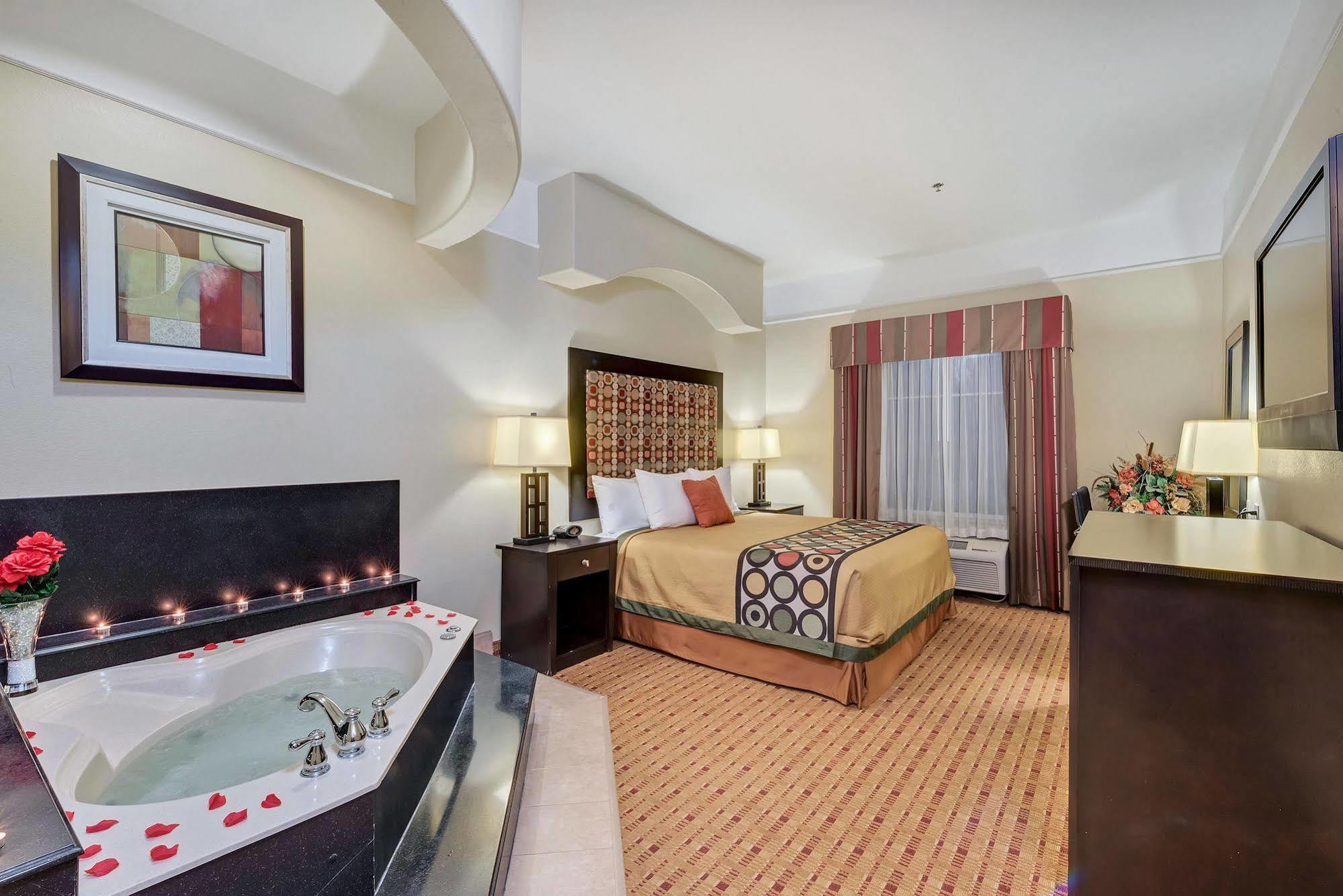 Super 8 By Wyndham Hidalgo At La Plaza Mall & Mcallen Airport Ngoại thất bức ảnh